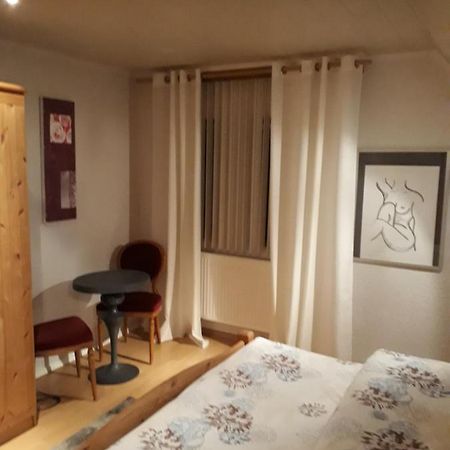 Weisseshaus 1 Hotel Бланкенхайм Екстериор снимка