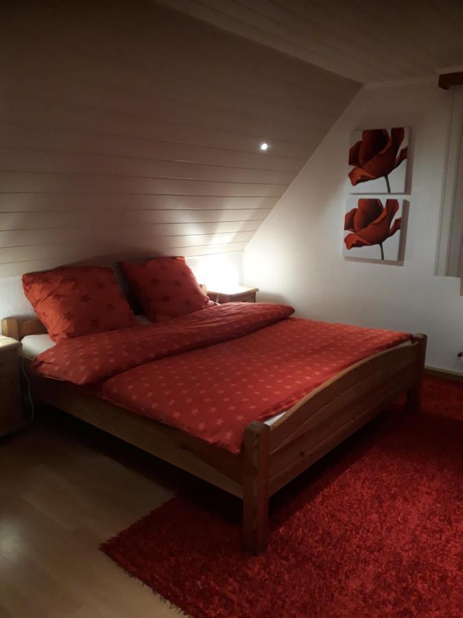 Weisseshaus 1 Hotel Бланкенхайм Екстериор снимка